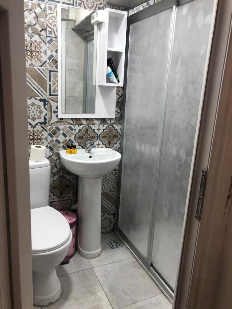 5 Kisilik Huzurlu Stuedyo Daire Apartment Istanbul Bilik gambar